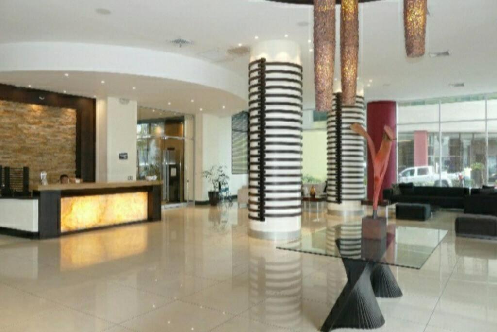 Suite 211 Quito Luaran gambar